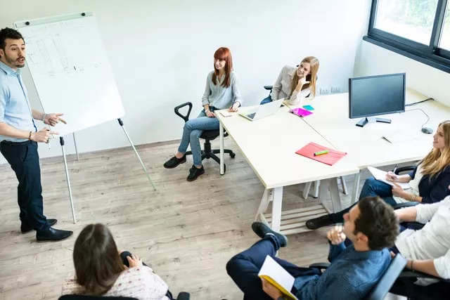 Collaborateurs des Services Généraux : faire reconnaître son savoir-faire